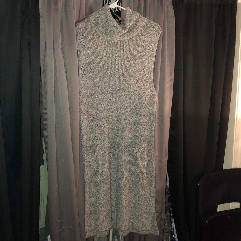 grey sleeveless sweater dress